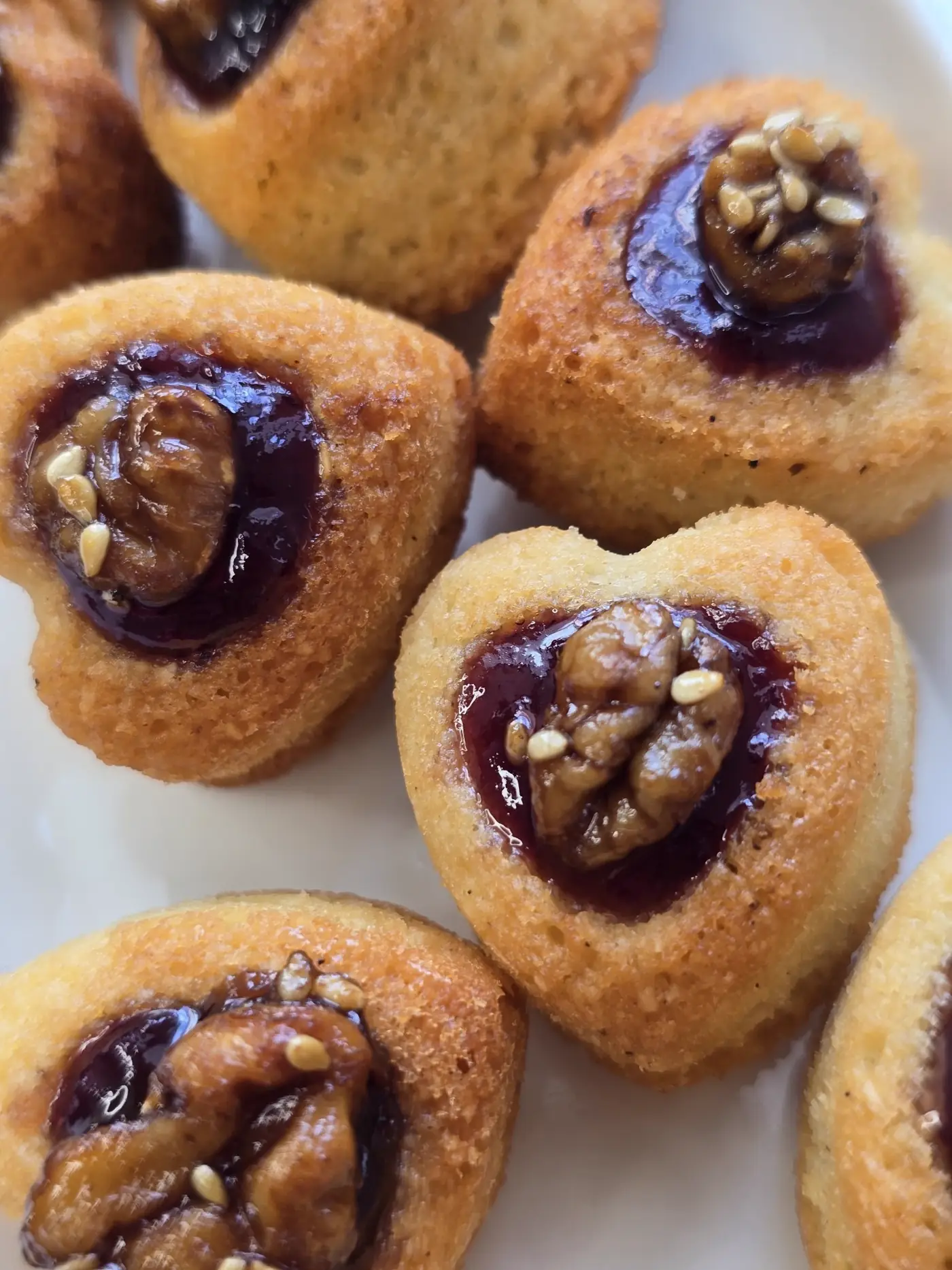 Financiers moelleux à la figue et au sésame